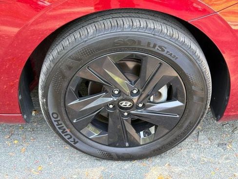 Certified 2023 Hyundai Elantra SEL FWD image 8