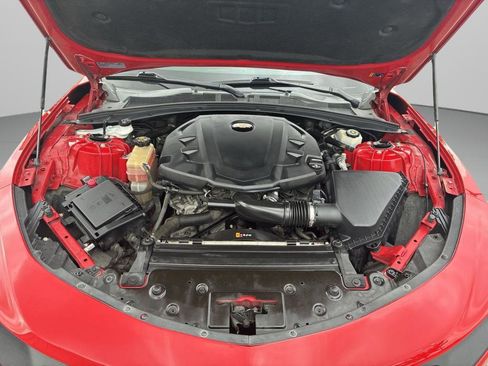 Used 2019 Chevrolet Camaro LT RWD image 27