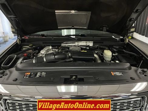 Used 2018 GMC Sierra 3500 Denali w/ Duramax Plus Package AWD/4WD image 45