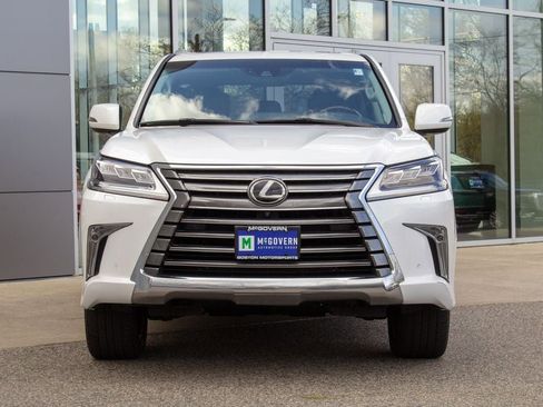 Used 2021 Lexus LX 570 4WD w/ Luxury Package image 2
