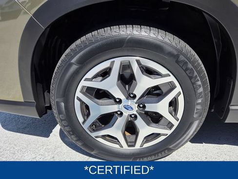 Certified 2023 Subaru Forester Premium AWD/4WD image 8