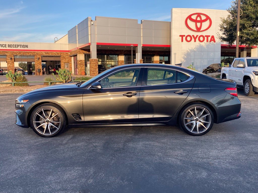 Used 2026 Genesis G70 2.5T RWD image 7