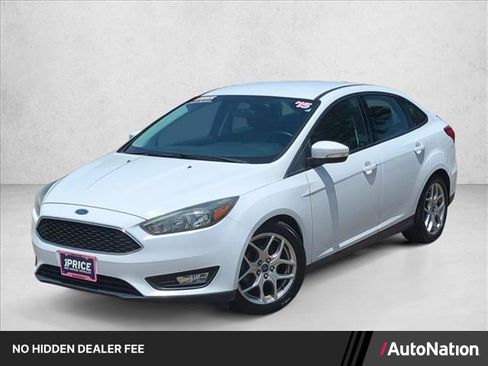 Used 2015 Ford Focus SE w/ Equipment Group 201A FWD image 1