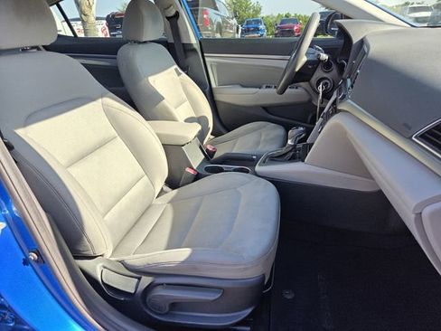 Used 2018 Hyundai Elantra SEL FWD image 17