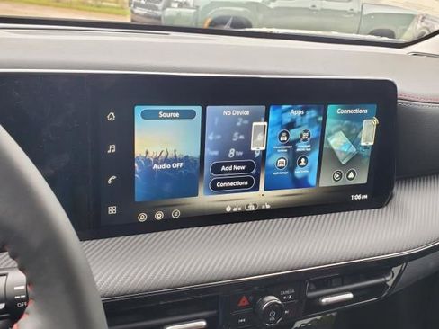 New 2026 Nissan Kicks SR w/ SR Premium Package image 29