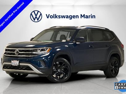 Used 2023 Volkswagen Atlas SE w/ Black Wheel Package