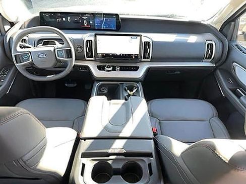 New 2025 Ford Expedition Active RWD image 10