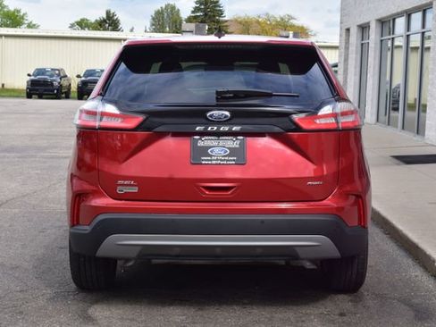 Used 2024 Ford Edge SEL w/ Convenience Package AWD/4WD image 10
