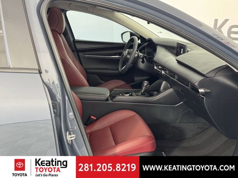 Used 2025 MAZDA MAZDA3 s image 21