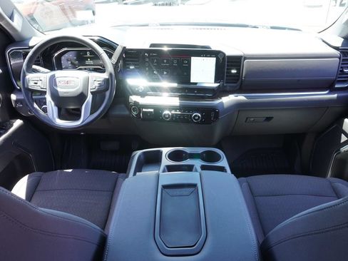 Certified 2022 GMC Sierra 1500 Elevation w/ LPO, Elevation Black Package RWD image 12