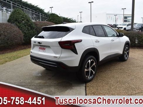 New 2026 Chevrolet Trax RS w/ Driver Confidence Package image 10