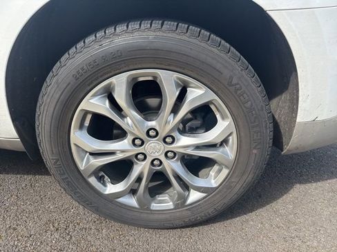 Used 2018 Buick Enclave Avenir w/ Avenir Technology Package image 13