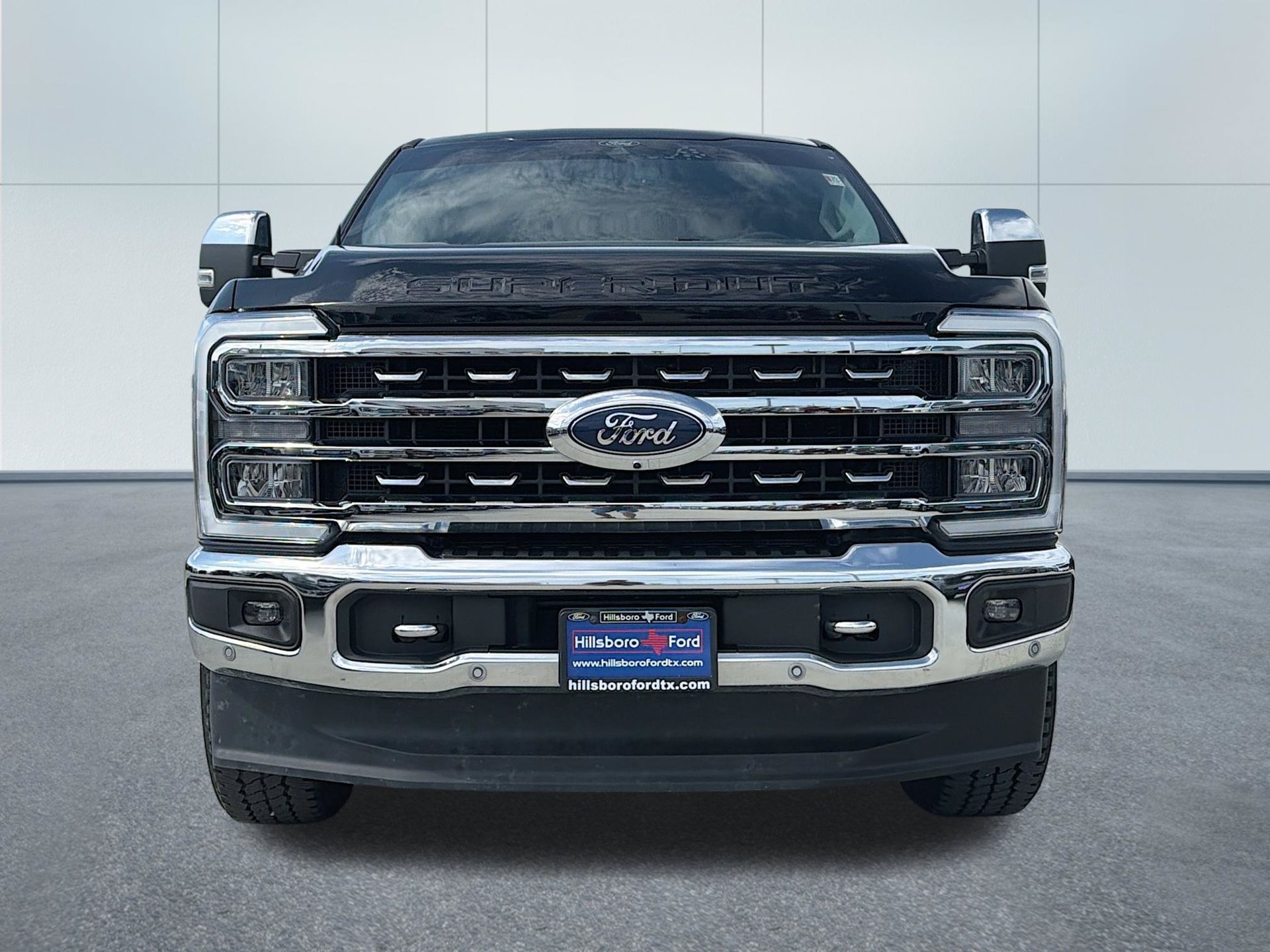Certified 2024 Ford F250 Lariat w/ Lariat Ultimate Package AWD/4WD image 2