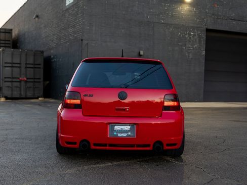 Used 2004 Volkswagen R32 image 12