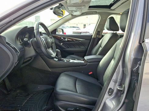 Used 2019 INFINITI Q50 Luxe w/ Essential Package (3.0T Luxe) image 13