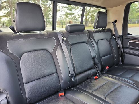 Used 2019 RAM 1500 Laramie image 10