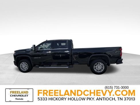 Used 2020 Chevrolet Silverado 3500 High Country w/ Technology Package AWD/4WD image 6