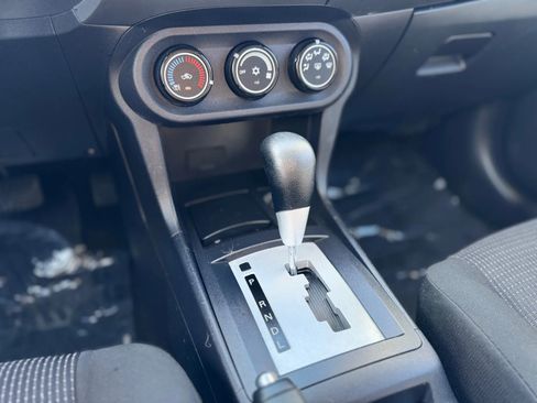 Used 2011 Mitsubishi Lancer ES image 27