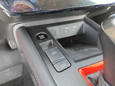 New 2026 Nissan Kicks SR image 28