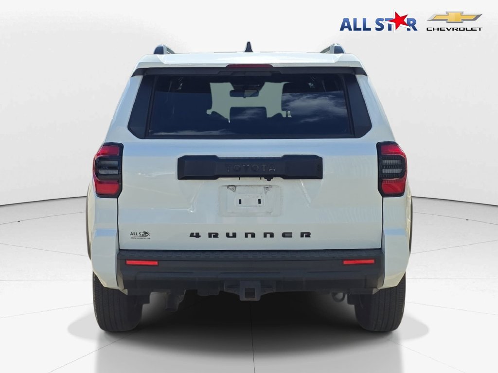Used 2025 Toyota 4Runner SR5 AWD/4WD image 4