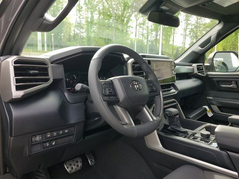 New 2026 Toyota Tundra SR5 image 18