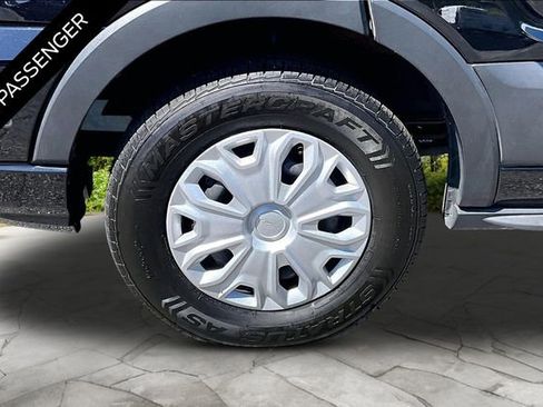 Used 2024 Ford Transit 350 XLT RWD image 8