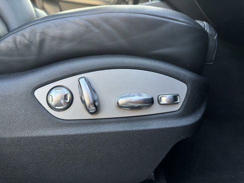 Used 2023 Porsche Macan S image 33