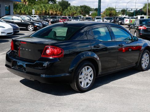 Used 2014 Dodge Avenger SE image 11