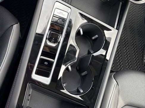 New 2026 Volkswagen Atlas Peak Edition image 17