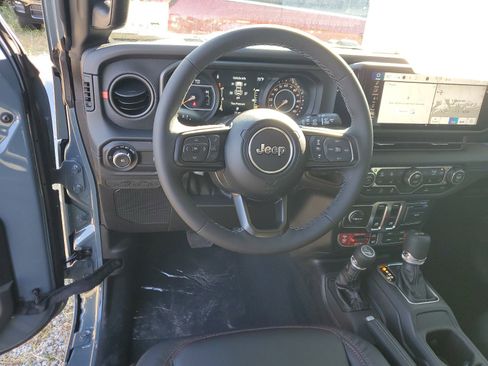 New 2026 Jeep Wrangler Rubicon w/ Technology Group image 37