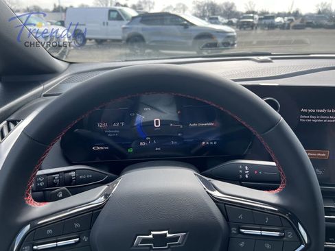 New 2026 Chevrolet Equinox EV RS FWD image 7