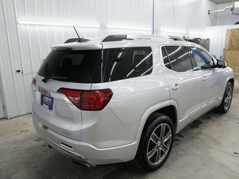 Used 2017 GMC Acadia Denali image 15