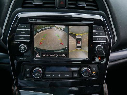 Certified 2023 Nissan Maxima SR w/ Sport Mat Group image 16