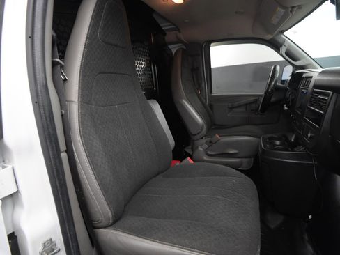 Used 2020 Chevrolet Express 2500 w/ Driver Convenience Package image 19