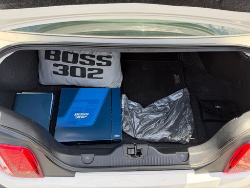 Used 2012 Ford Mustang Boss 302 w/ Boss 302 Accessory Pkg RWD image 13