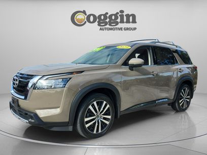 Used 2023 Nissan Pathfinder Platinum