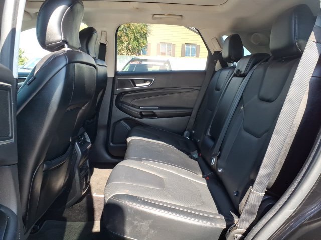 Used 2016 Ford Edge Titanium w/ Equipment Group 302A AWD/4WD image 9