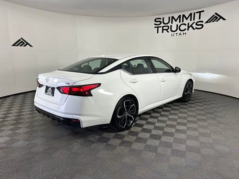 Used 2024 Nissan Altima 2.5 SR FWD image 5