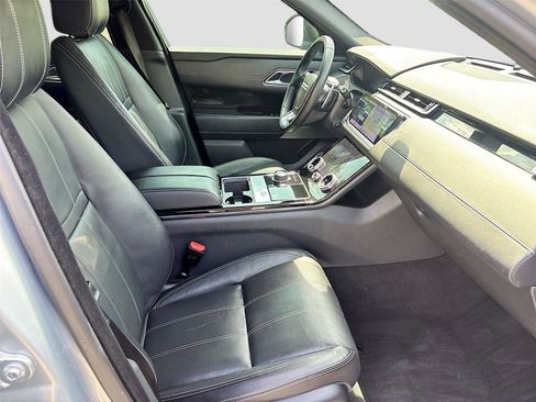 Used 2019 Land Rover Range Rover Velar R-Dynamic SE AWD/4WD image 29