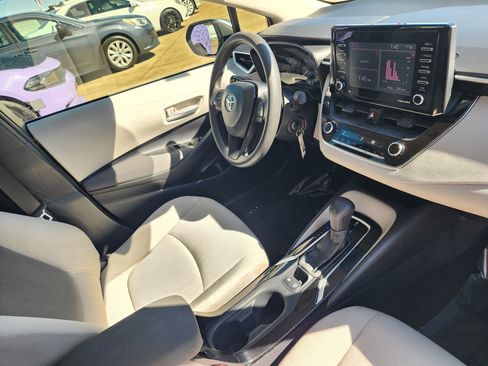 Used 2021 Toyota Corolla L image 14