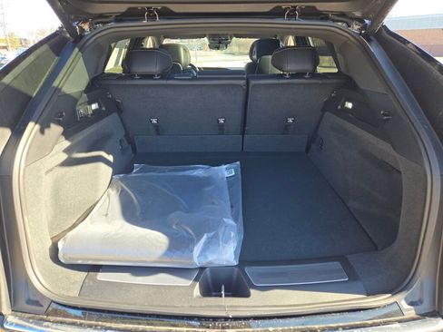 New 2026 Cadillac Lyriq Premium Luxury image 17