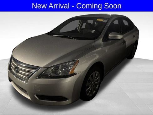 Used 2015 Nissan Sentra S FWD image 2