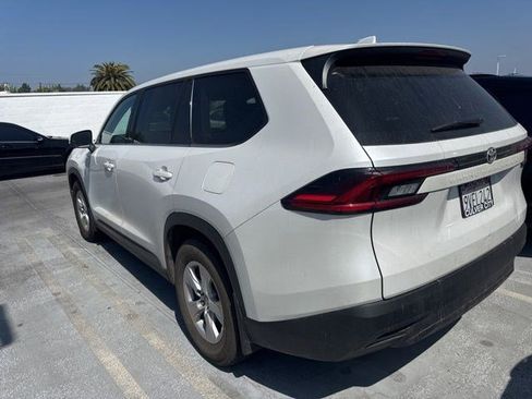 Used 2025 Toyota Grand Highlander FWD image 5