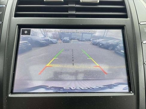 Used 2019 Lincoln MKC Select w/ Select Plus Package image 28