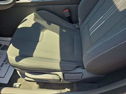 Used 2024 Hyundai Elantra SEL w/ Convenience Package FWD image 27