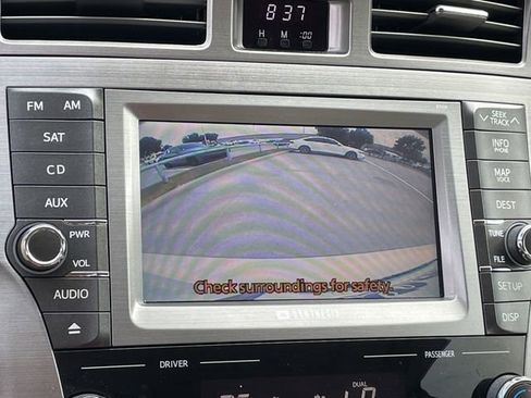 Used 2011 Toyota Avalon Limited image 17