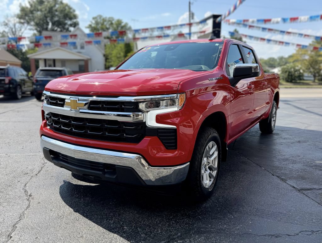 Used 2023 Chevrolet Silverado 1500 LT w/ Max Trailering Package AWD/4WD image 4