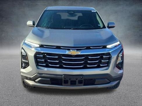 Used 2025 Chevrolet Equinox LT AWD/4WD image 13