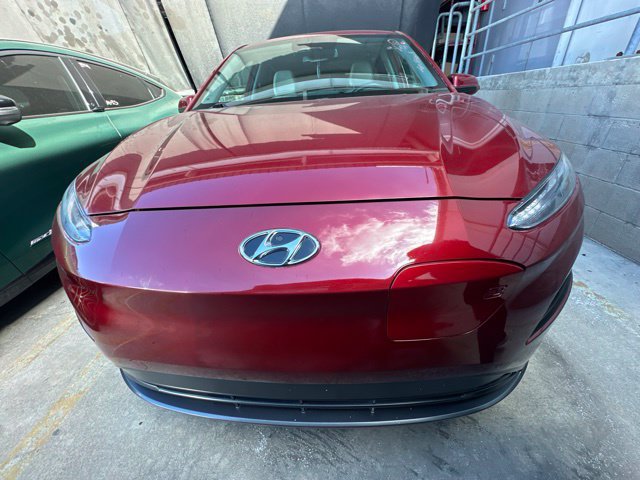 Used 2023 Hyundai Kona SEL FWD image 3