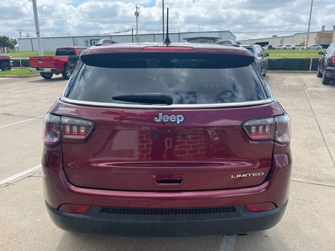 Used 2021 Jeep Compass Limited image 5